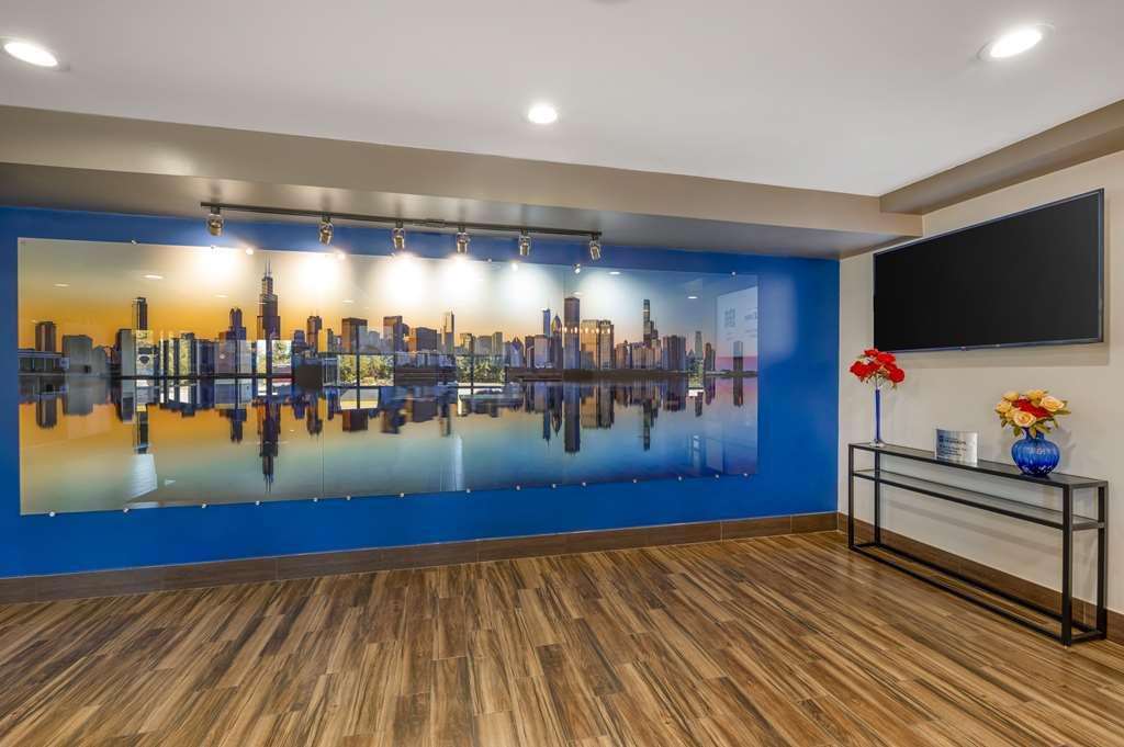 Best Western Plus Lafayette Hotel University Area Interior photo