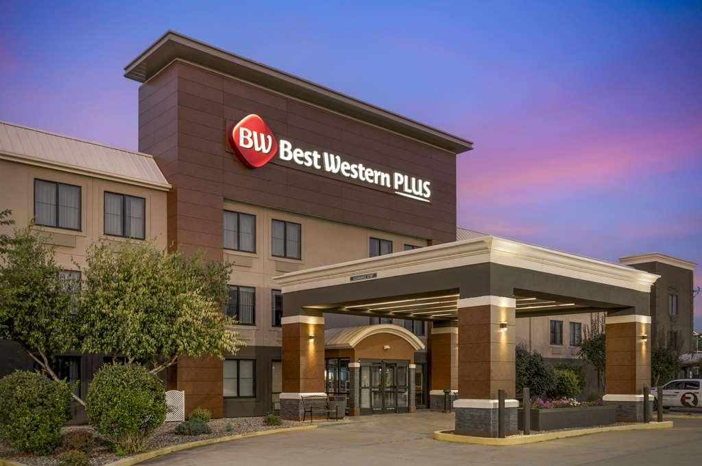 Best Western Plus Lafayette Hotel University Area Exterior photo
