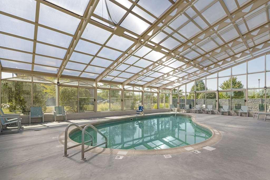 Best Western Plus Lafayette Hotel University Area Facilities photo